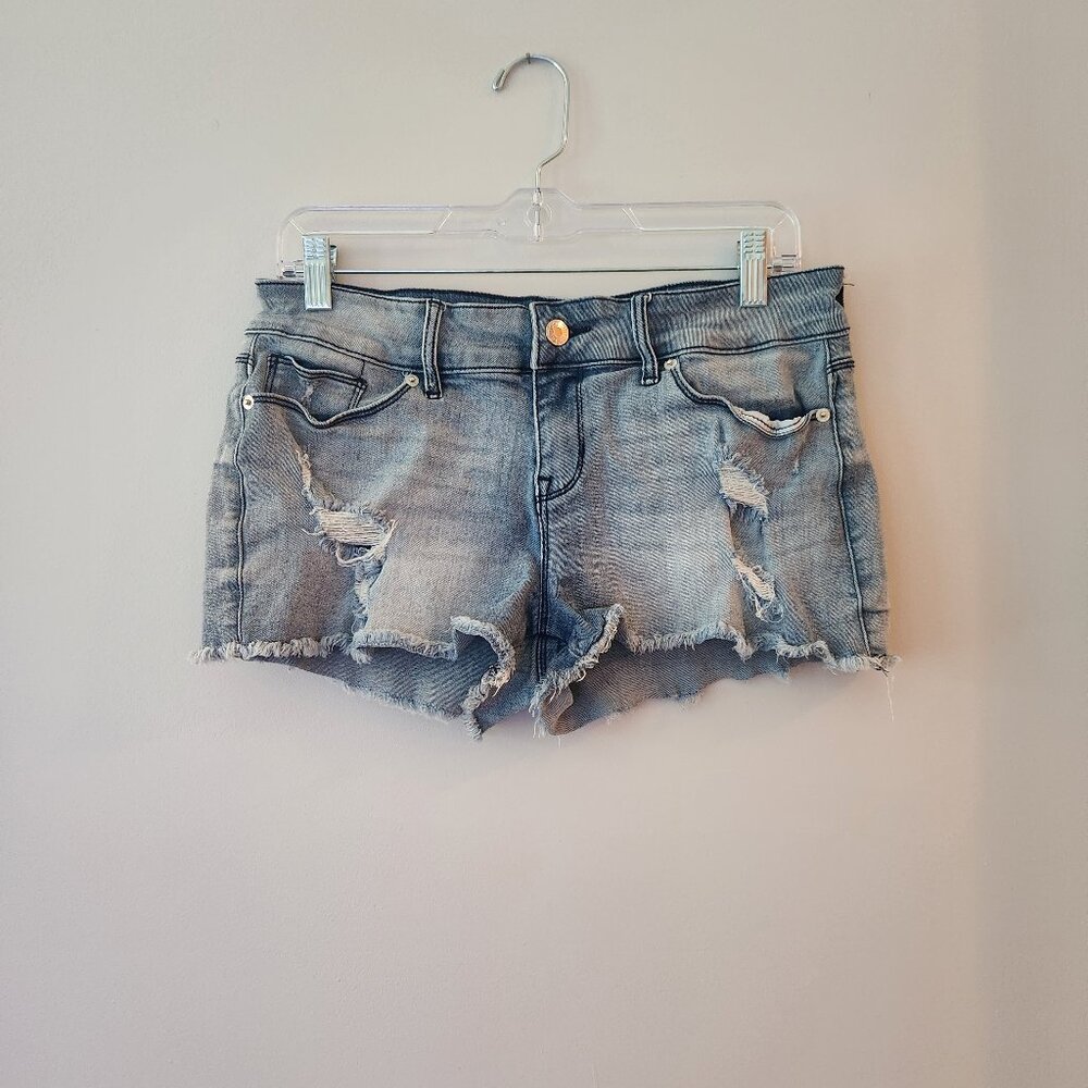 Guess distressed shorts